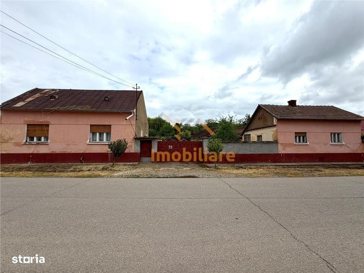 Casă cu 3 camere cu Teren 975 Mp în Tileagd