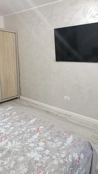 Apartament cu 3 camere decomandat în Ostroveni