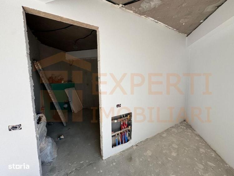Casă cu 4 camere cu Teren 214 Mp în Palazu Mare