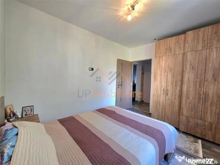 Apartament cu 4 camere decomandat în Rogerius