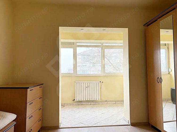 Apartament cu 3 camere decomandat în Calea Aradului