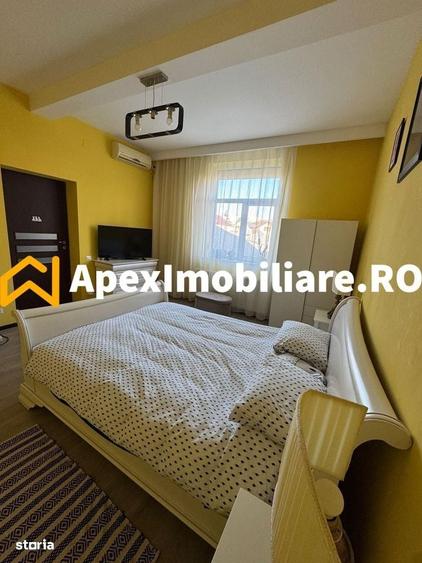 Apartament cu 3 camere decomandat în Domenii