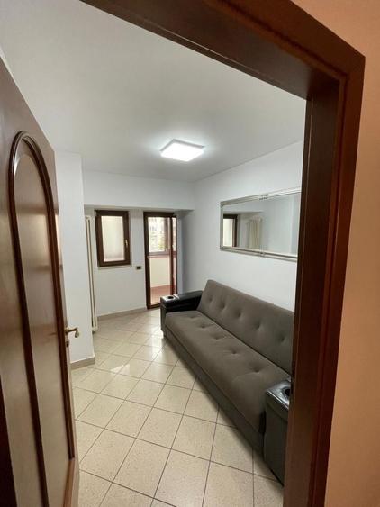 Apartament cu 3 camere decomandat în Decebal