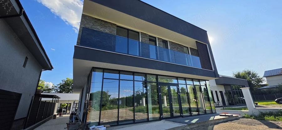 Spațiu comercial, de 260 mp, în Valea Adâncă
