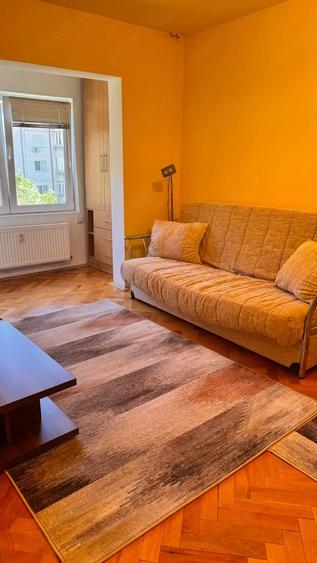 Apartament cu 3 camere decomandat în Bucovina