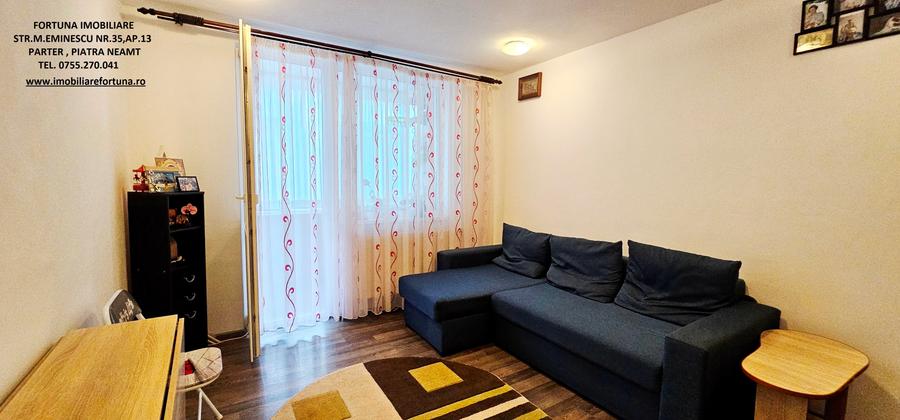 Apartament cu 3 camere semidecomandat, mobilat în Dărmănești