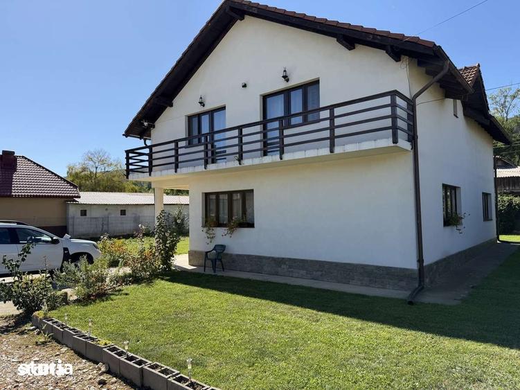 Casă cu 6 camere cu Teren 1050 Mp în Bălilești