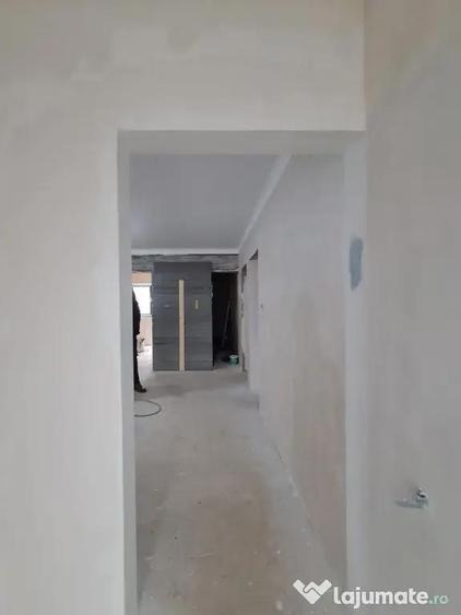 Casă cu 3 camere cu Teren 450 Mp în Horlești