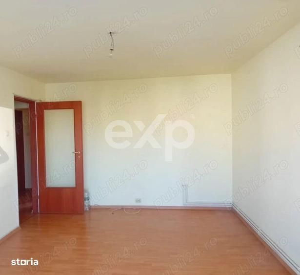 Apartament cu 3 camere decomandat în Banat