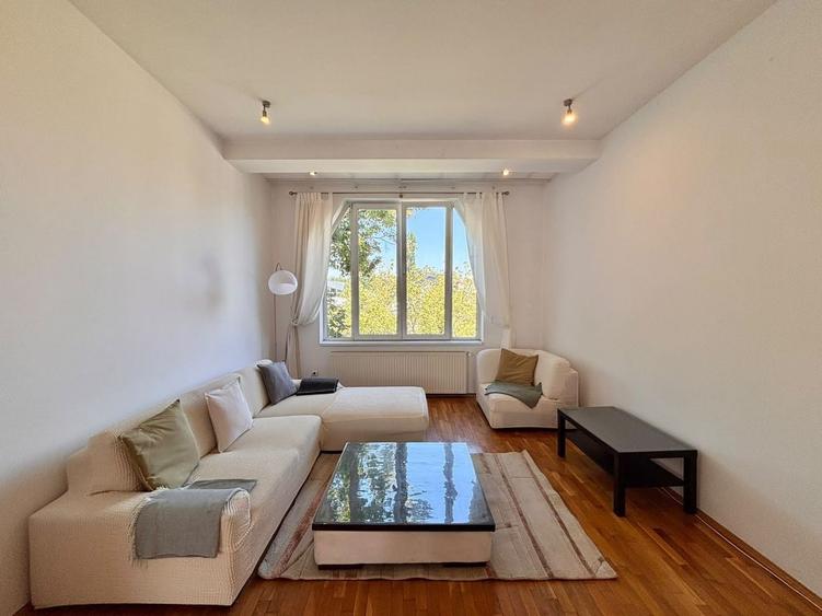 Apartament cu 3 camere, mobilat în Primăverii