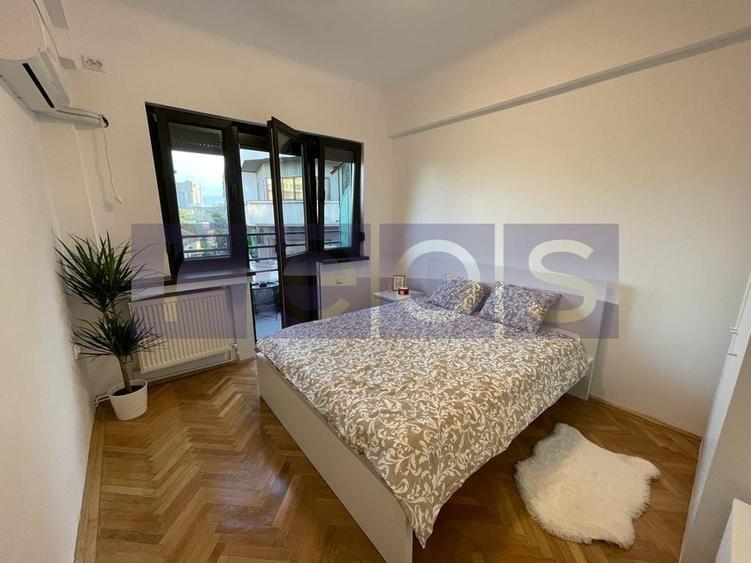 Apartament cu 4 camere decomandat în Armeneasca
