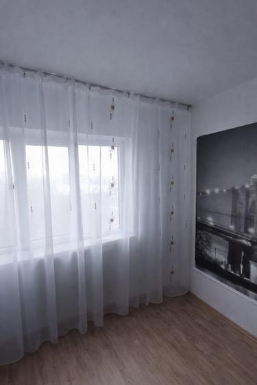 Apartament cu 3 camere decomandat, mobilat în Cug