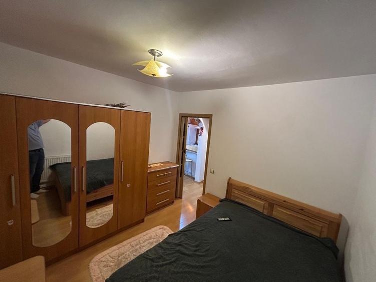 Apartament cu 2 camere decomandat în Exterior Vest