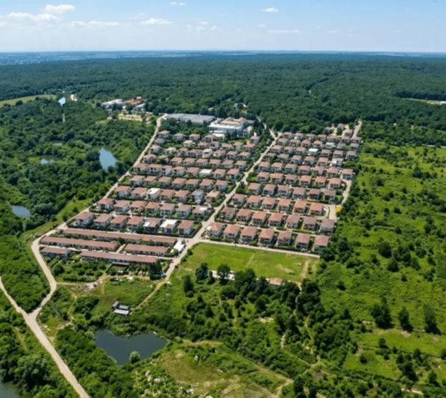 Teren Construcții intravilan de 9637 mp, în 1 Decembrie