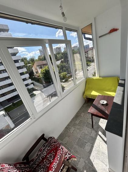 Apartament cu 2 camere decomandat în Frații Golești