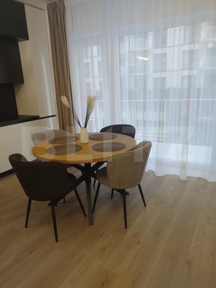 Apartament cu 2 camere semidecomandat, mobilat în Central