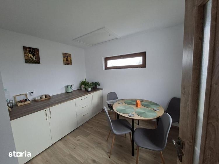 Casă cu 6 camere cu Teren 5384 Mp în Central