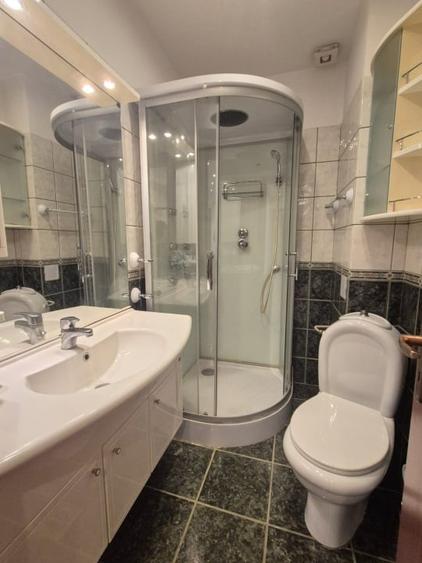 Apartament cu 4 camere decomandat, mobilat în Aviației