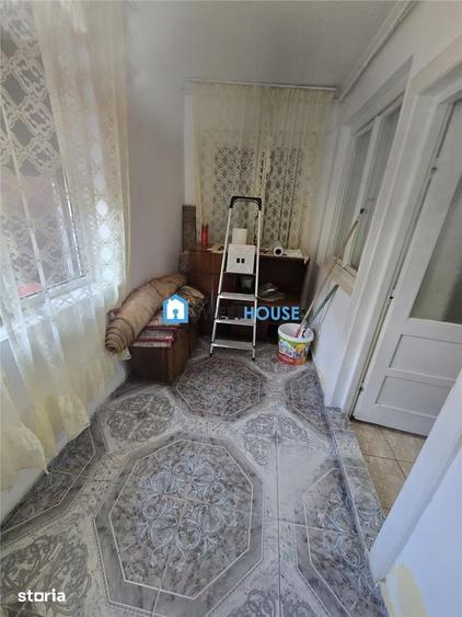Casă cu 3 camere cu Teren 600 Mp în Central
