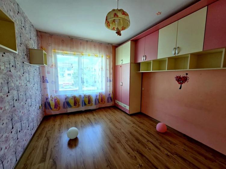 Apartament cu 3 camere,etaj 1, zona Sesul de sus - 4