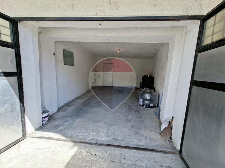 Apartament cu 4 camere decomandat în Ultracentral
