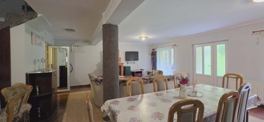 Casă individuală cu 5 camere cu Teren 1200 Mp în Bratca