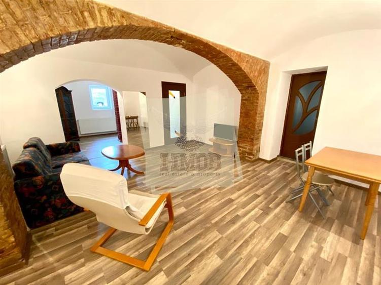 Apartament la vila 82 mp utili 2 camere 2 bai in Parcul Sub Arini - 2