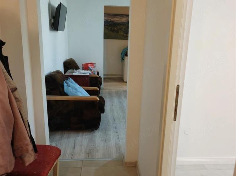 Apartament cu 2 camere semidecomandat, mobilat în Calea București