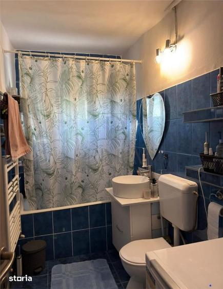 Apartament cu 2 camere semidecomandat, mobilat în Soarelui