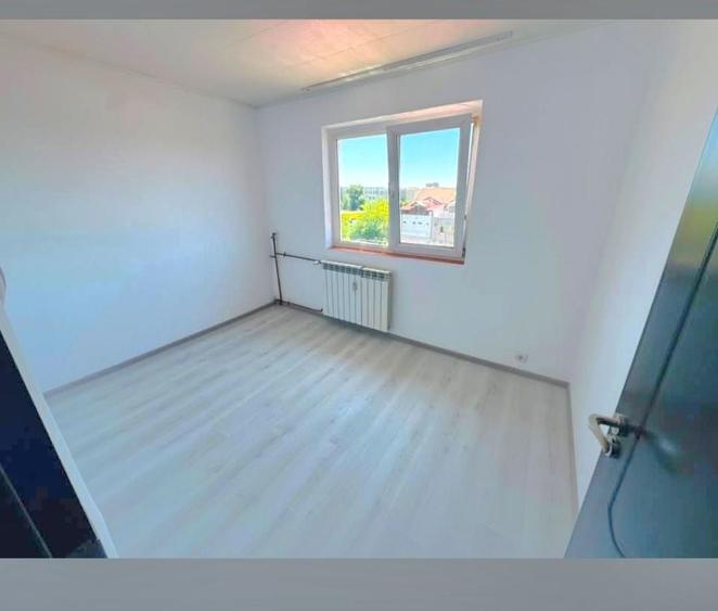 Apartament cu 2 camere decomandat în 23 August