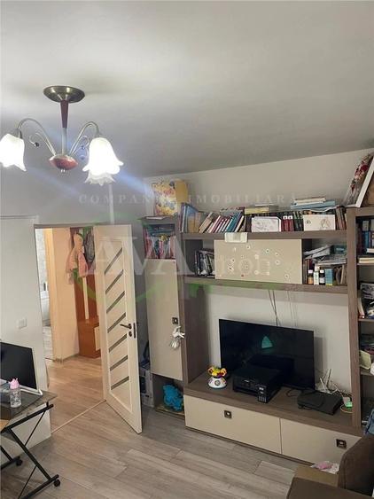 Apartament cu 2 camere decomandat în Energiei