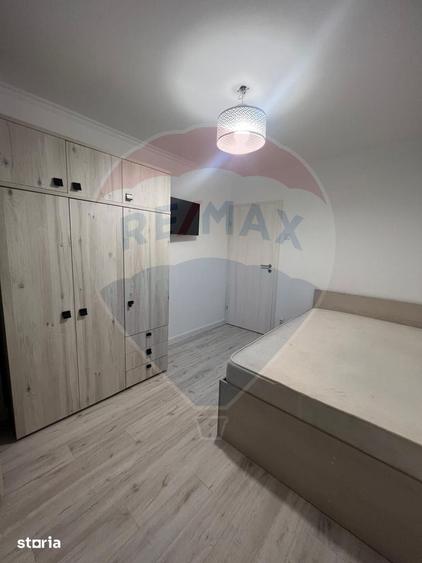 Apartament cu 4 camere, mobilat în Berceni