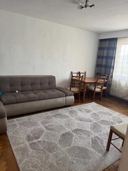 Apartament cu 4 camere decomandat în Ultracentral