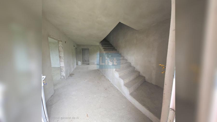 Casă cu 4 camere cu Teren 800 Mp în Nord-Est