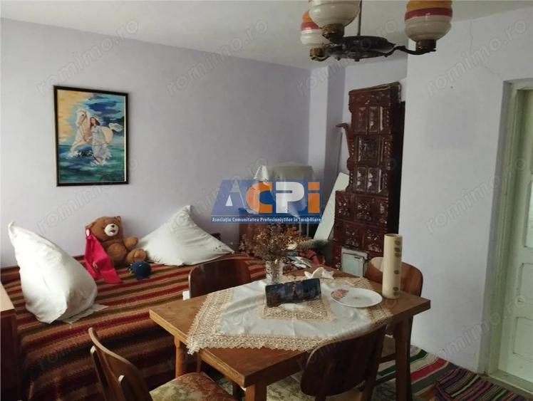Casă cu 3 camere cu Teren 3886 Mp în Gârleni