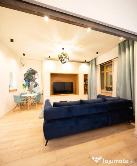 Apartament cu 3 camere semidecomandat în Semicentral