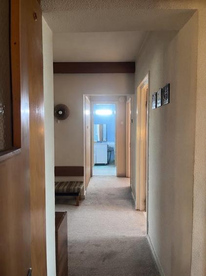 Apartament cu 4 camere decomandat în Iancului