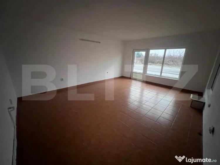 Spațiu comercial, de 55 mp, în Central