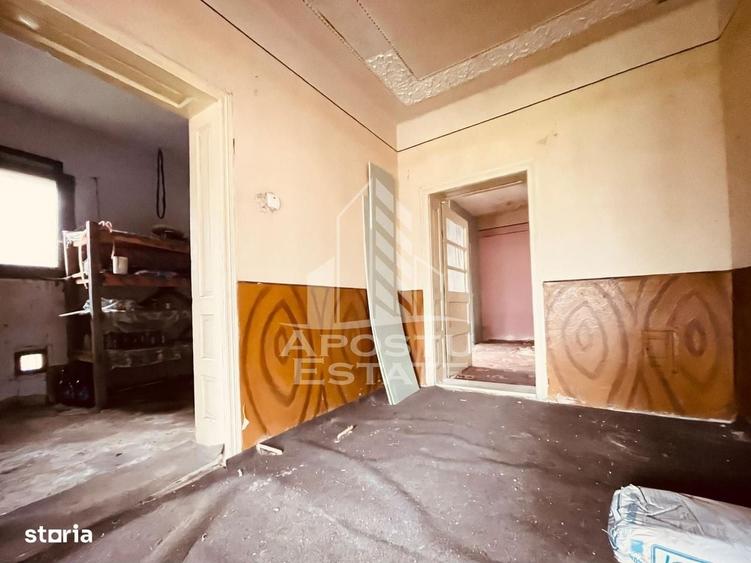 Casă cu 2 camere în Central