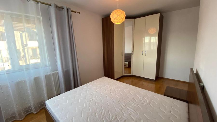 Apartament cu 3 camere decomandat, mobilat în Arhitecților - Calea Cisnădiei — fotografia 3