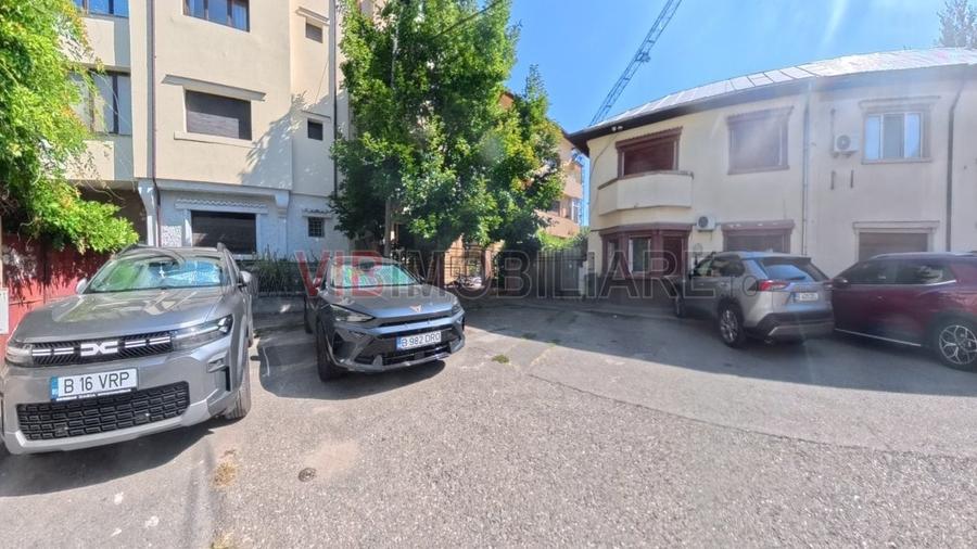Apartament cu 2 camere semidecomandat în P-ța Alba Iulia