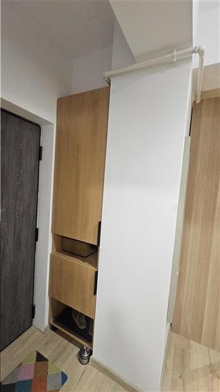 Apartament cu 2 camere semidecomandat, mobilat în Pajura