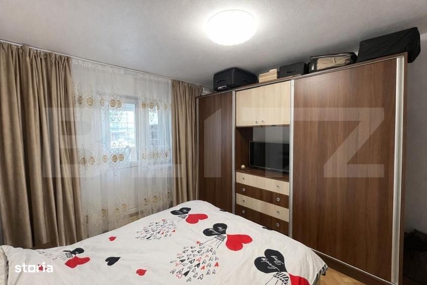 Apartament cu 3 camere semidecomandat, mobilat în Rovine