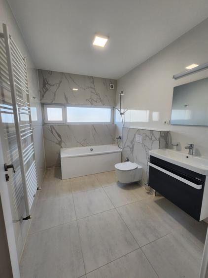 Duplex cu 4 camere cu Canalizare în Moșnița Veche
