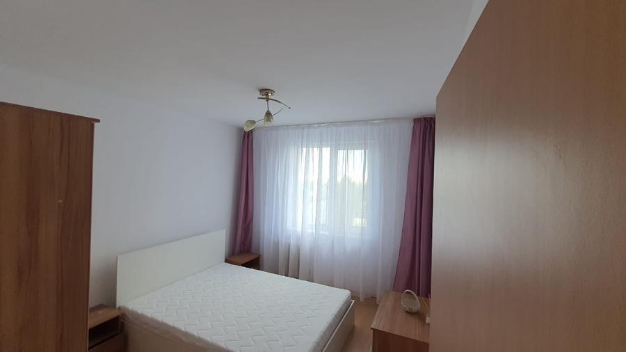Apartament cu 3 camere decomandat, mobilat în Olteniței