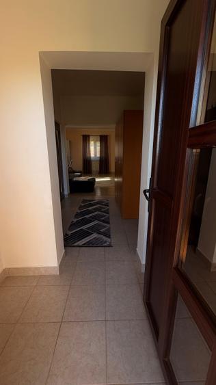 Casă cu 4 camere în Exterior Vest