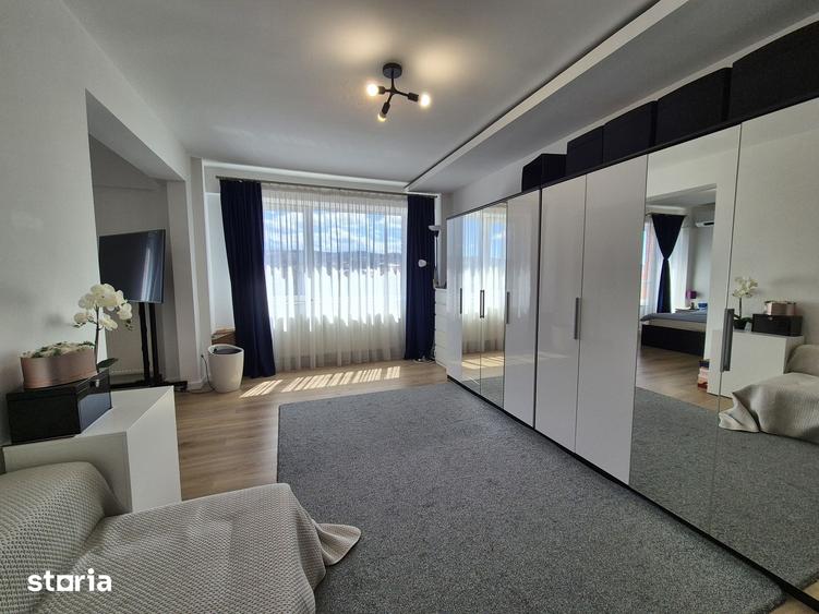 Apartament cu 3 camere în Zorilor