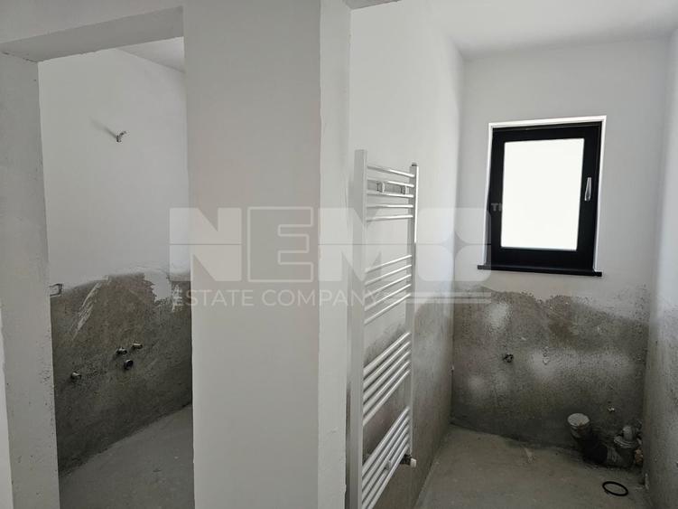 Apartament cu 3 camere decomandat în Burdujeni