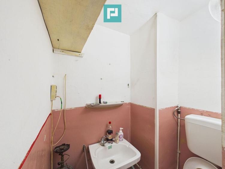 Apartament cu 3 camere decomandat în Rogerius