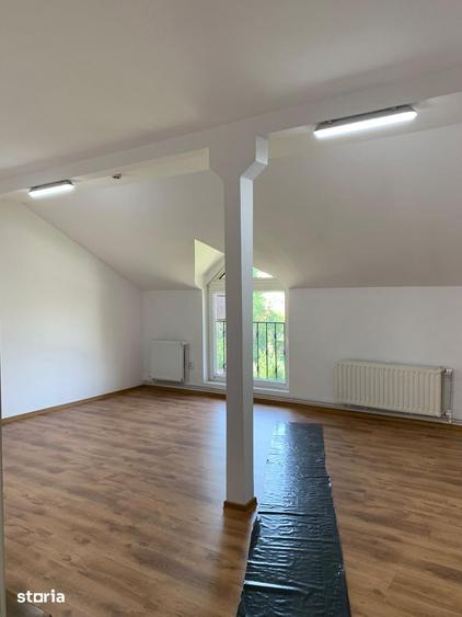 Casă cu Teren 1580 Mp în Glina